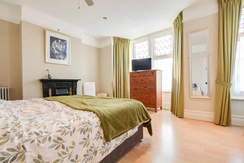 Additional image 3 of 3 bed terraced house for salePortland Road, Clarendon Park, Leicester LE2