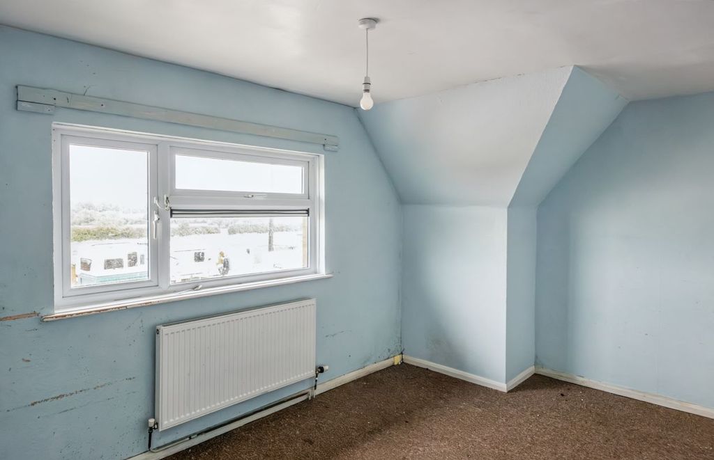 Additional image 5 of 3 bed end terrace house for sale34, Clyffe Pypard, Swindon, Wiltshire SN4