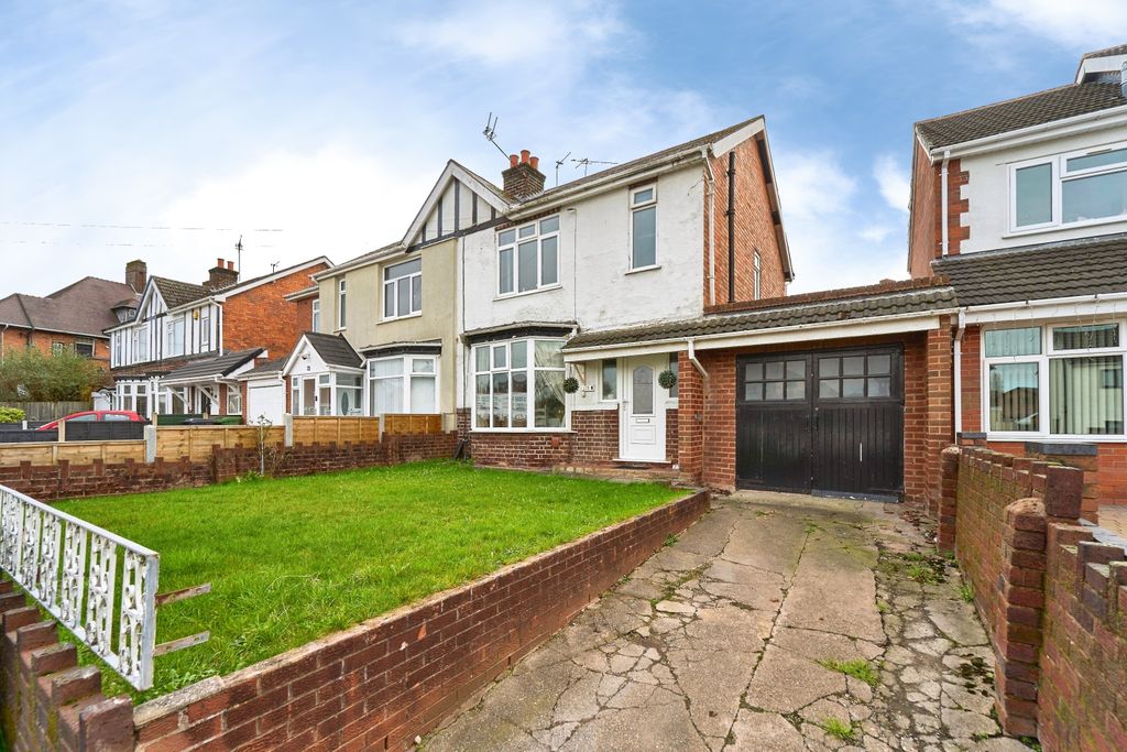 3 bed semi-detached house for saleTrysull Road, Wolverhampton WV3