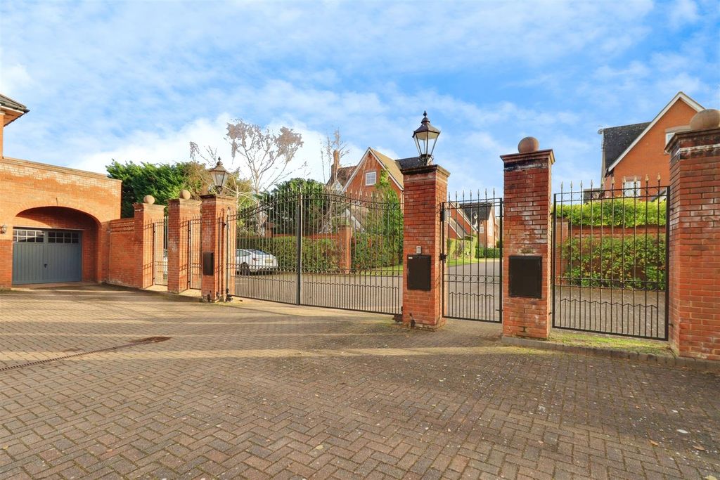 Additional image 55 of 3 bed flat for saleBrackenwood Mews, Weston, Crewe CW2