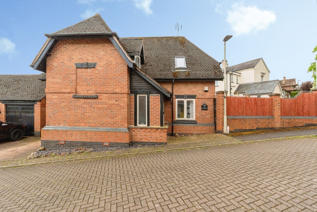 Additional image 3 of 3 bed detached house for saleMill Close, Birstall, Leicester, Leicestershire LE4