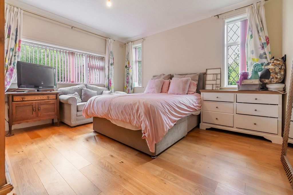 Additional image 13 of 3 bed detached bungalow for saleStation Road, Thurnby LE7