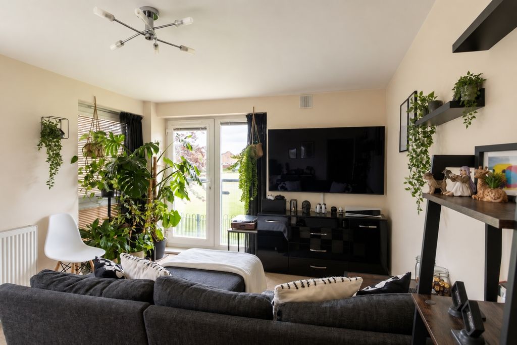 Additional image 5 of 2 bed flat for salePavilion Close, Leicester, Leicestershire LE2