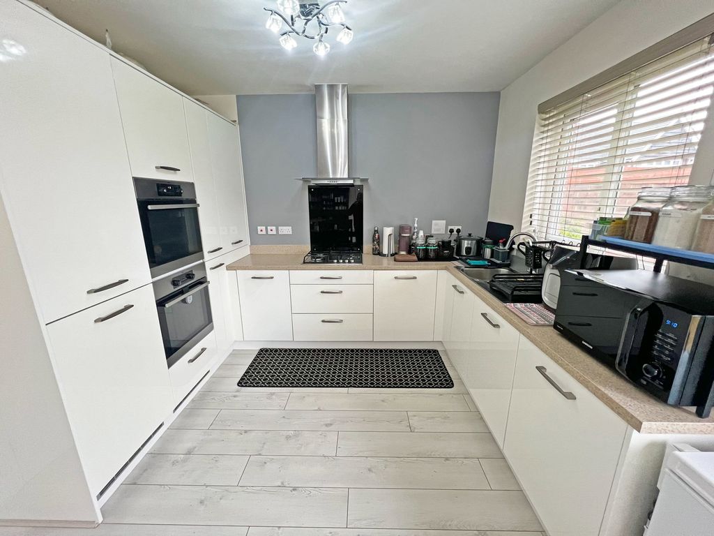 Additional image 4 of 4 bed detached house for saleBorrowby Close, Hamilton, Leicester, Leicestershire LE5