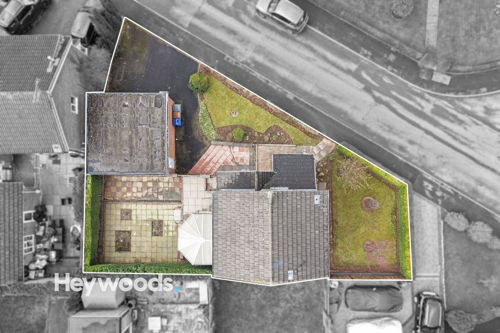 Additional image 2 of 3 bed detached house for saleRutherford Avenue, Newcastle ST5