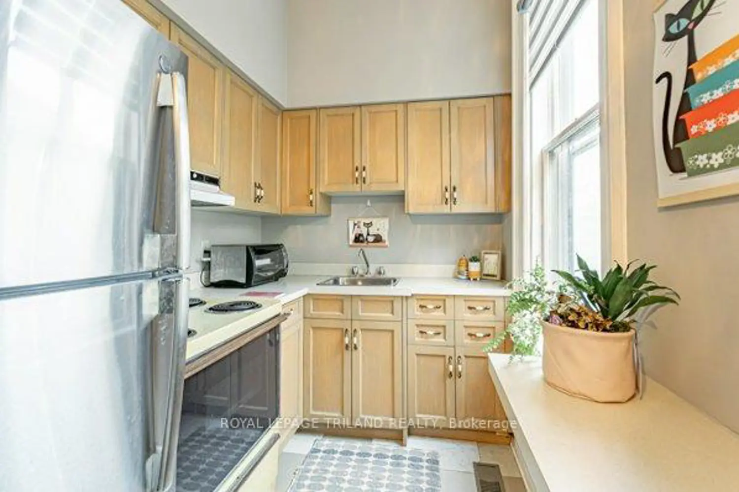 Additional image 7 of 848 Dundas Street