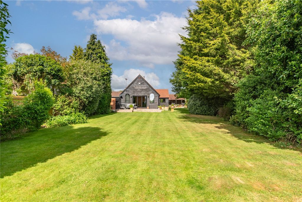 4 bed detached house for saleOld Battens Barn, Ermin Street, Lambourn Woodlands, Hungerford RG17