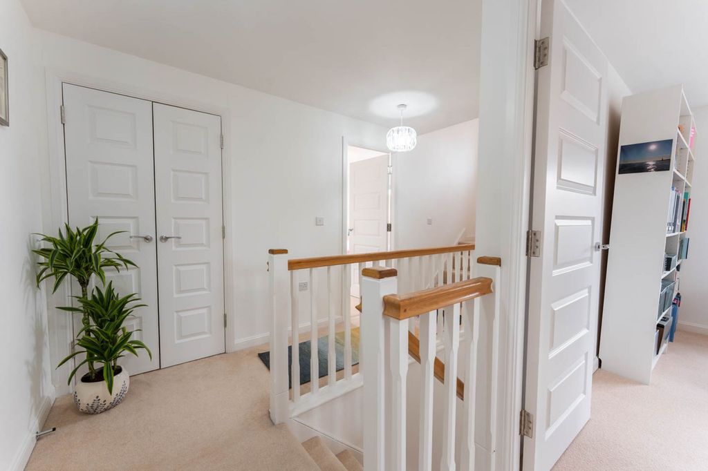 Additional image 12 of 4 bed semi-detached house for saleSummerhill Place, Market Harborough LE16