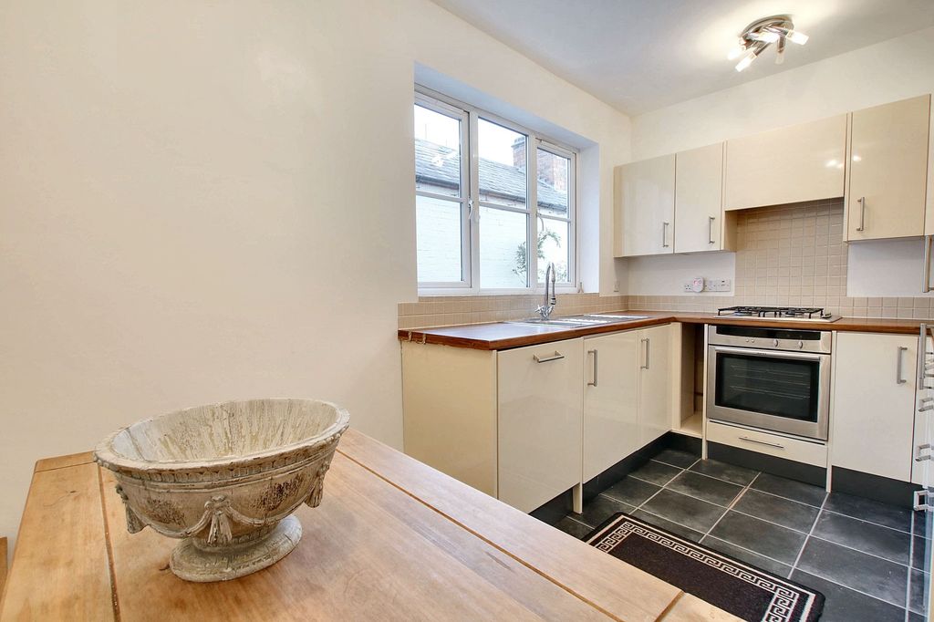 Additional image 7 of 2 bed flat for salePrincess Road East, Leicester LE1