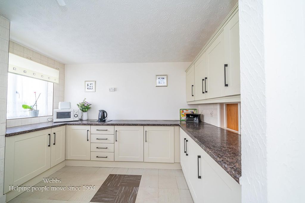 Additional image 5 of 3 bed semi-detached house for saleLittleworth Road, Hednesford, Cannock WS12