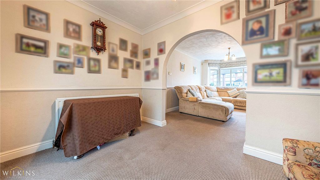 Additional image 12 of 3 bed semi-detached house for saleYenton Close, Tamworth, Staffordshire B78