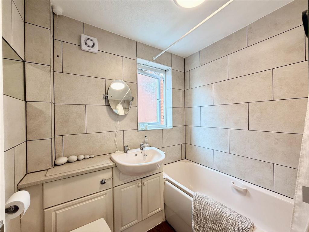 Additional image 22 of 3 bed detached house for saleLindisfarne Drive, Loughborough LE11
