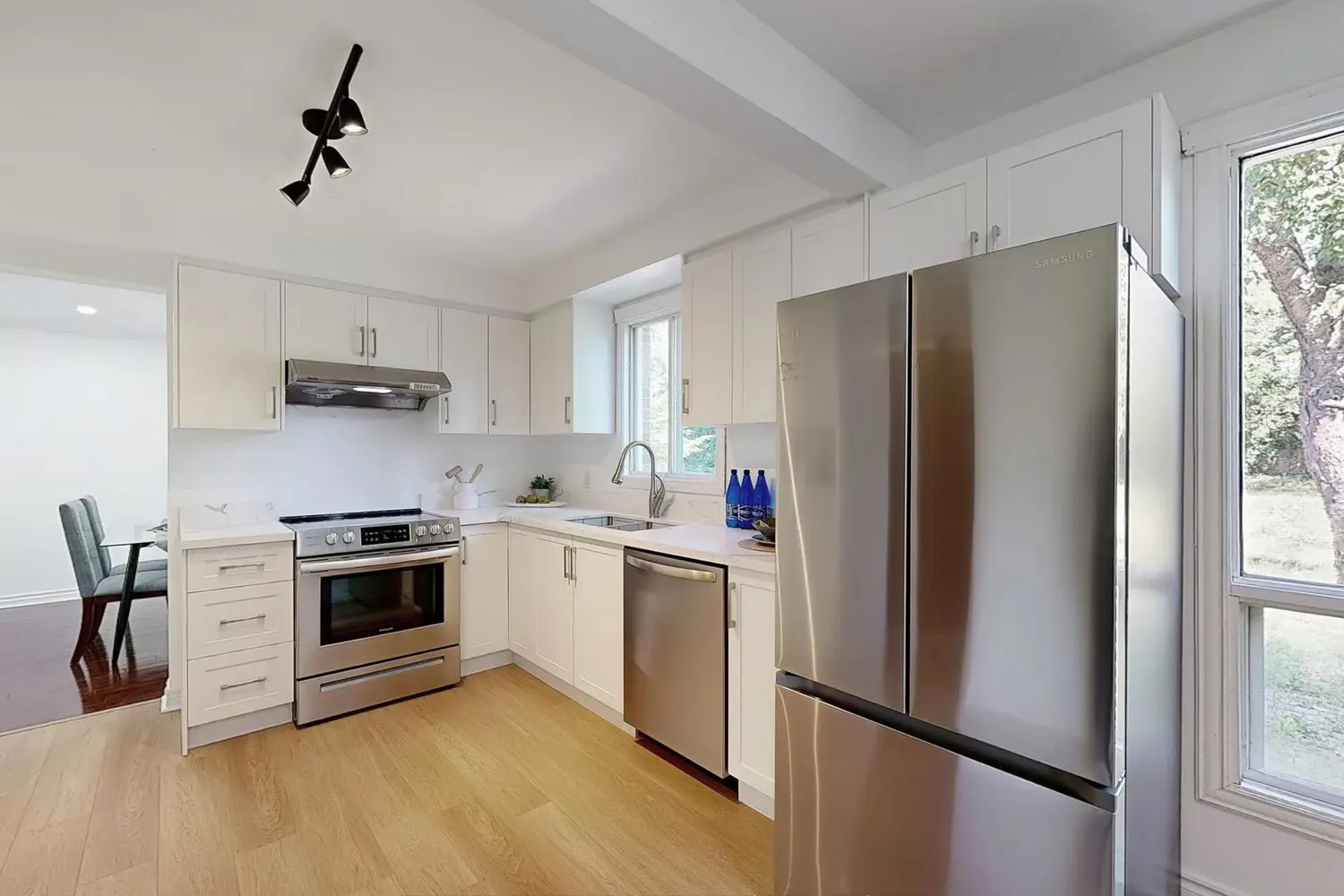 172 Lawson Road photo 3