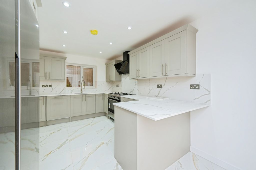 Additional image 22 of 5 bed detached house for saleHockley Road, Wilnecote, Tamworth, Staffordshire B77