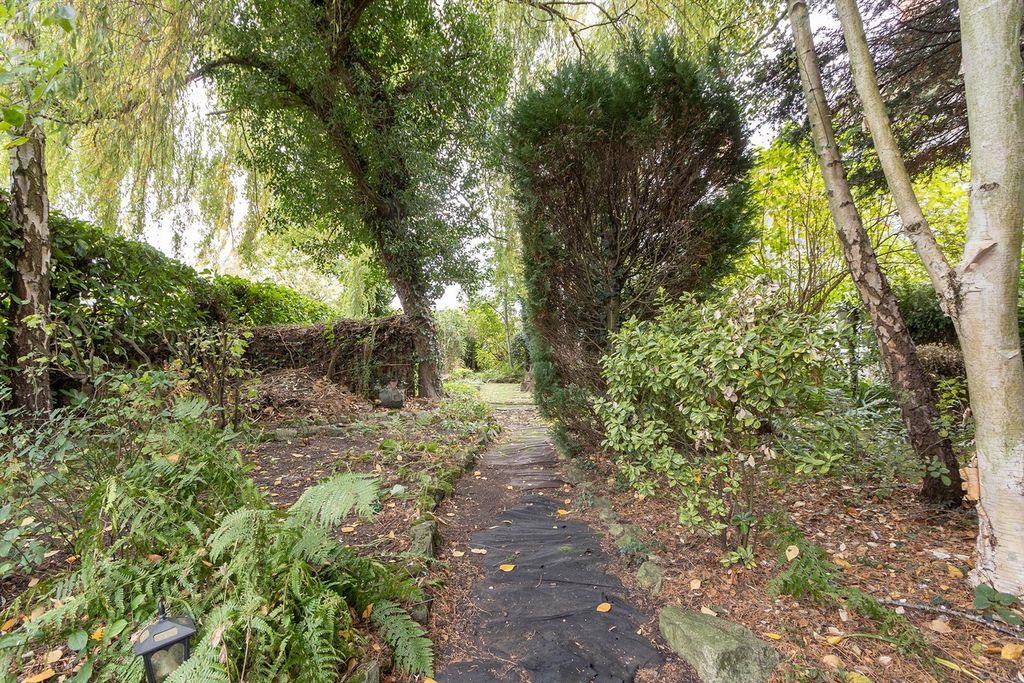 Additional image 11 of 4 bed property for saleVictoria Cottage, Park Street, Market Bosworth CV13