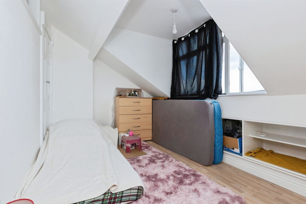 Additional image 7 of 4 bed terraced house for saleIngle Street, Leicester LE3