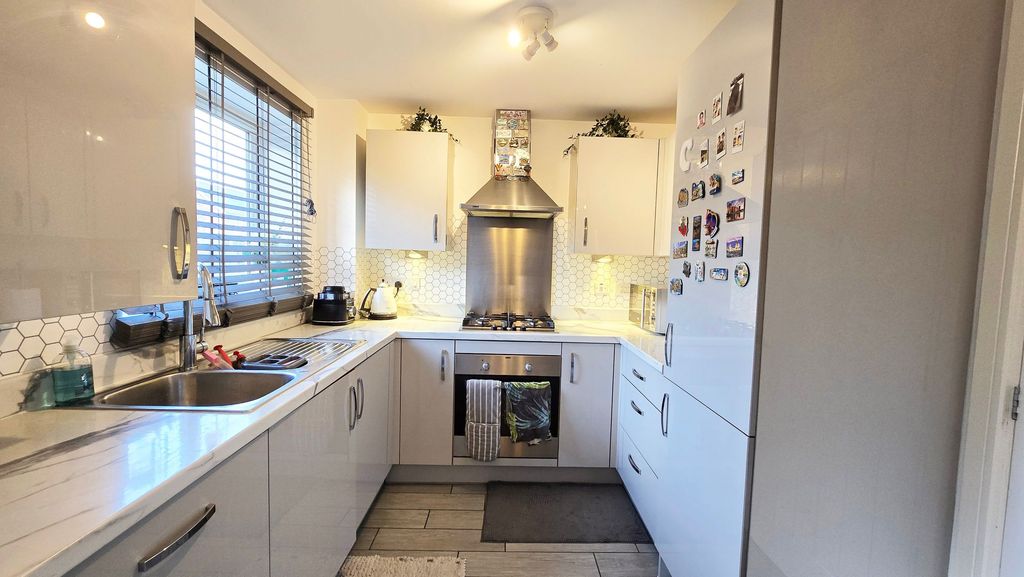 Additional image 7 of 3 bed semi-detached house for saleRaywell Road, Hamilton LE5