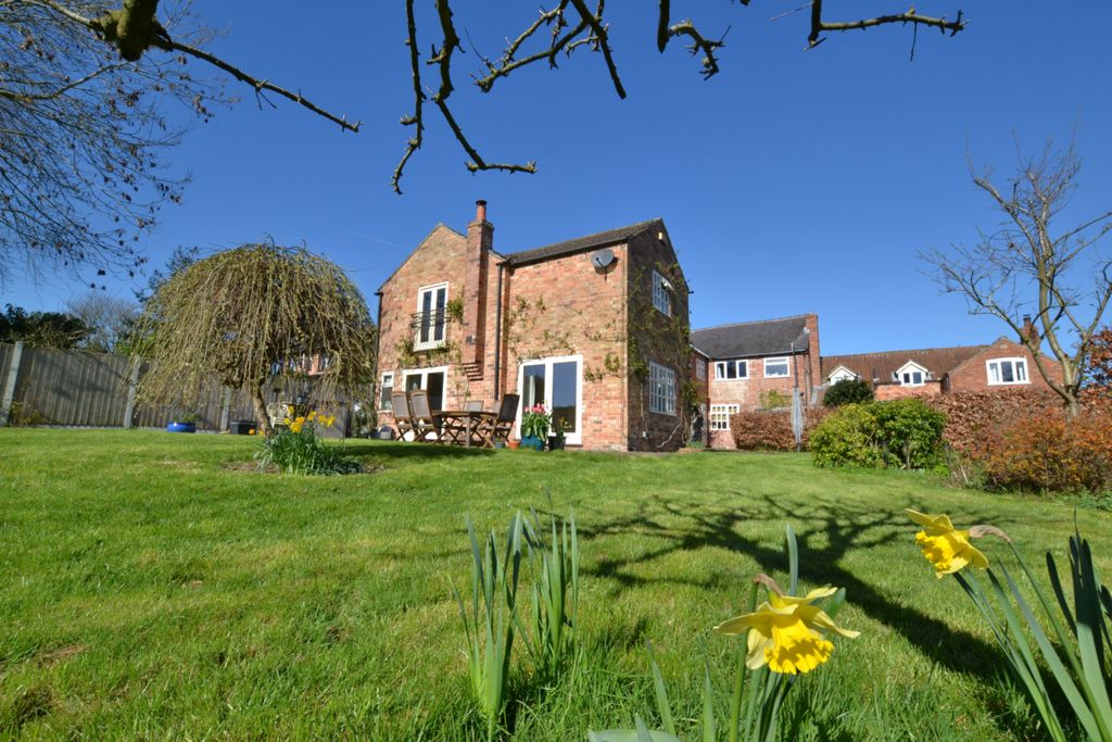 Additional image 3 of 4 bed cottage for saleWest End, Long Clawson, Melton Mowbray LE14