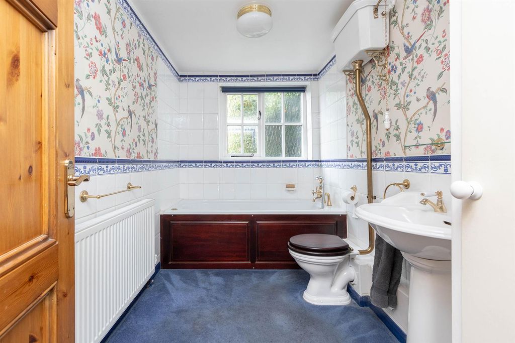 Additional image 10 of 4 bed property for saleVictoria Cottage, Park Street, Market Bosworth CV13