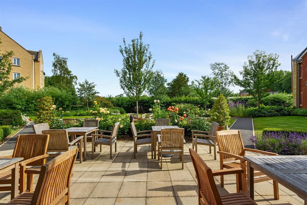 Additional image 12 of 1 bed flat for saleWaterford Place, Westmead Lane, Chippenham, Wiltshire SN15