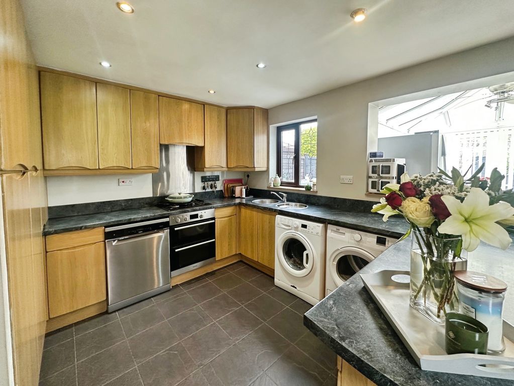 Additional image 5 of 4 bed detached house for saleFurnace Close, Wolverhampton WV5