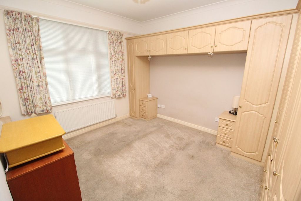 Additional image 8 of 3 bed detached bungalow for saleLittle Glen Road, Glen Parva, Leicester LE2
