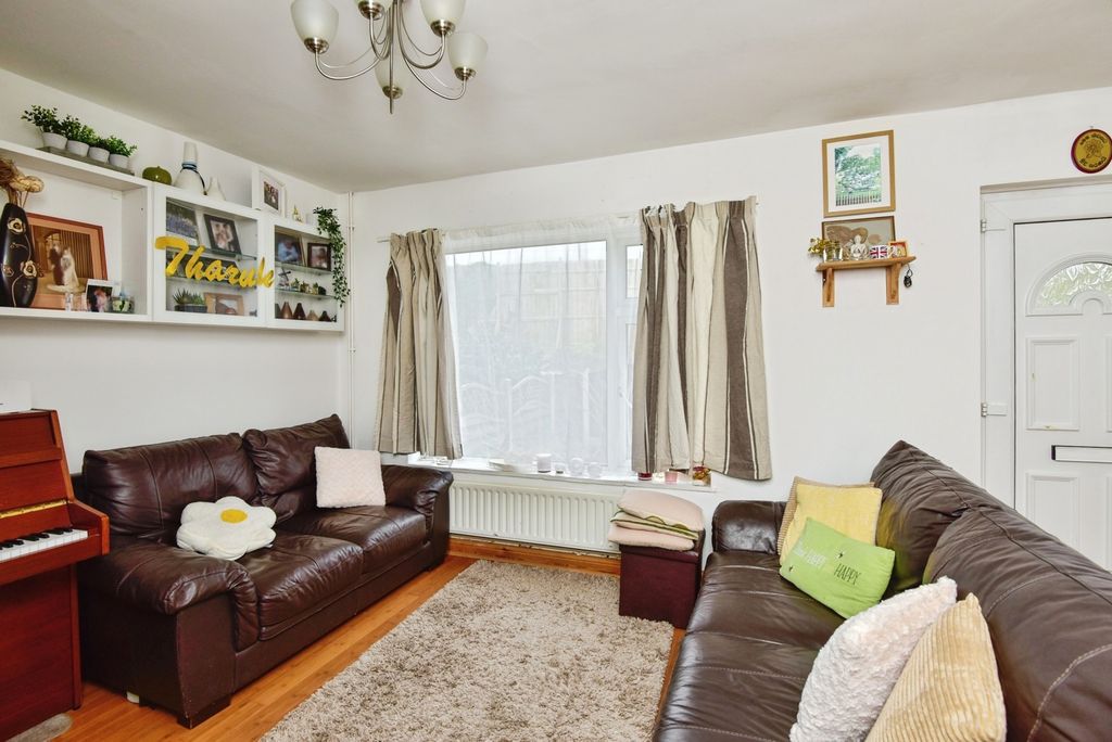 Additional image 2 of 3 bed semi-detached house for saleLeaside Road, Stoke-On-Trent, Staffordshire ST4