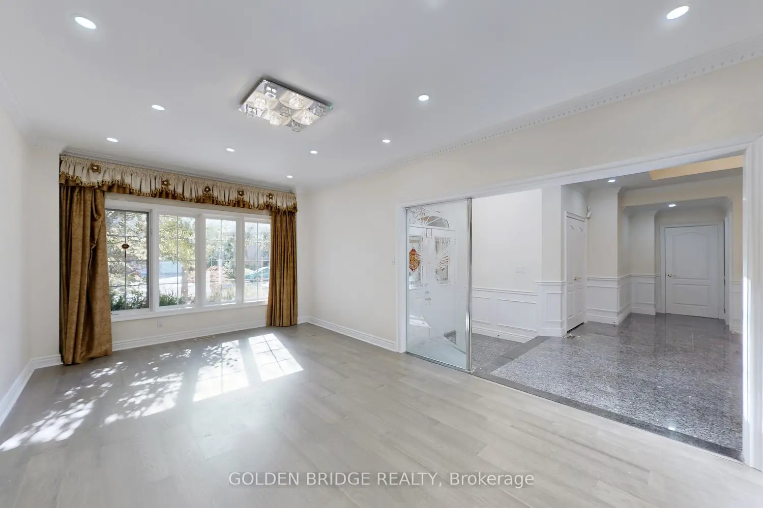 57 Cassandra Crescent