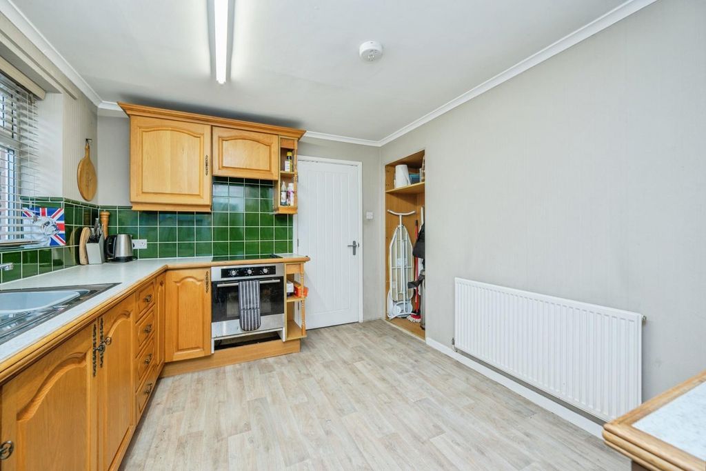 Additional image 7 of 3 bed semi-detached house for saleDama Road, Fazeley, Tamworth B78