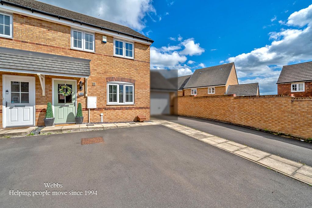 3 bed end terrace house for saleHaycock Road, Hednesford, Cannock WS12