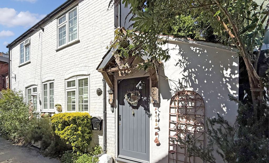 2 bed detached house for saleStradbrook, Bratton BA13