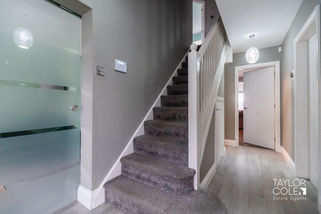 Additional image 21 of 4 bed detached house for saleMayfair Drive, Fazeley, Tamworth B78