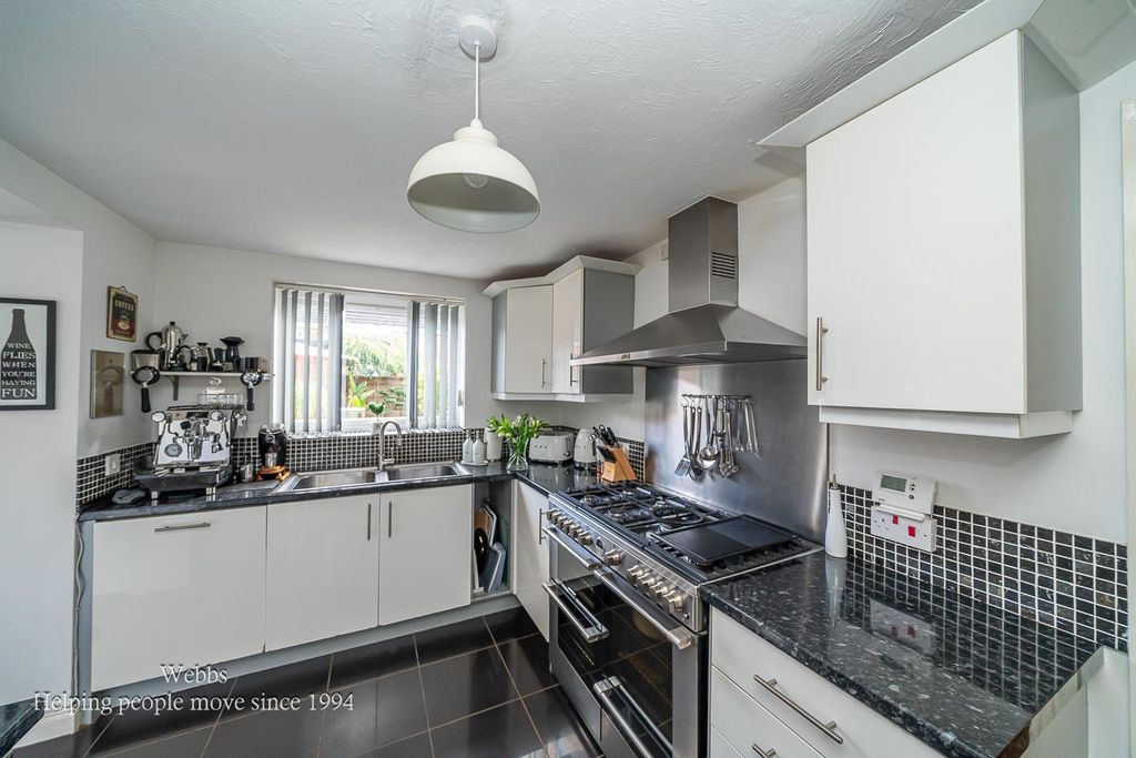 Additional image 4 of 5 bed detached house for saleMeadowsweet Way, Wimblebury, Cannock WS12