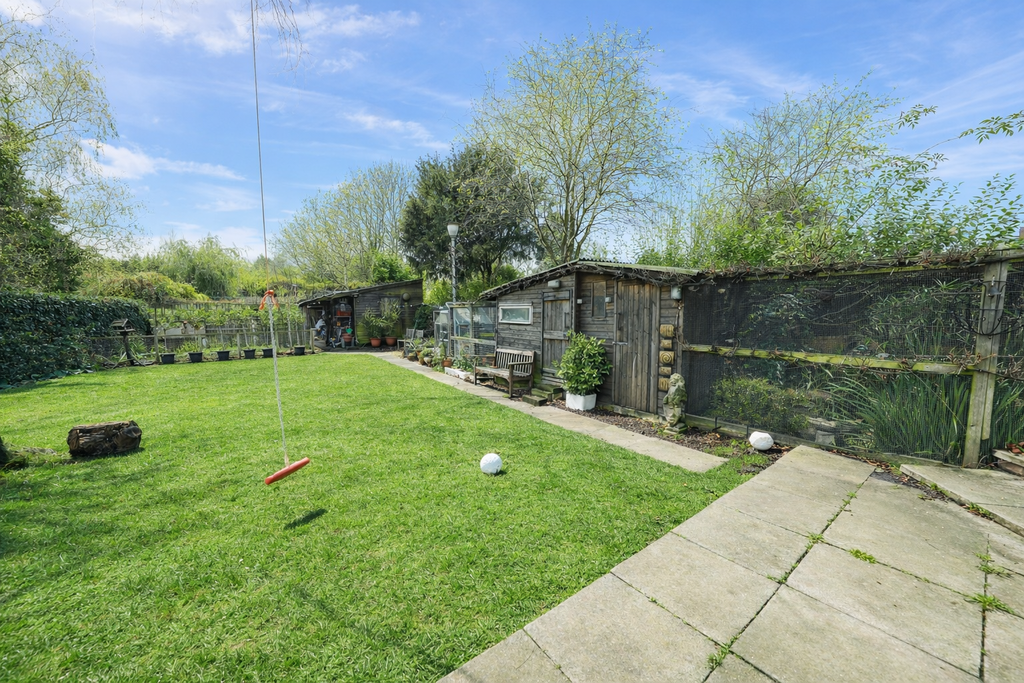 Additional image 30 of 5 bed end terrace house for salePeters Drive, Leicester, Leicestershire LE5
