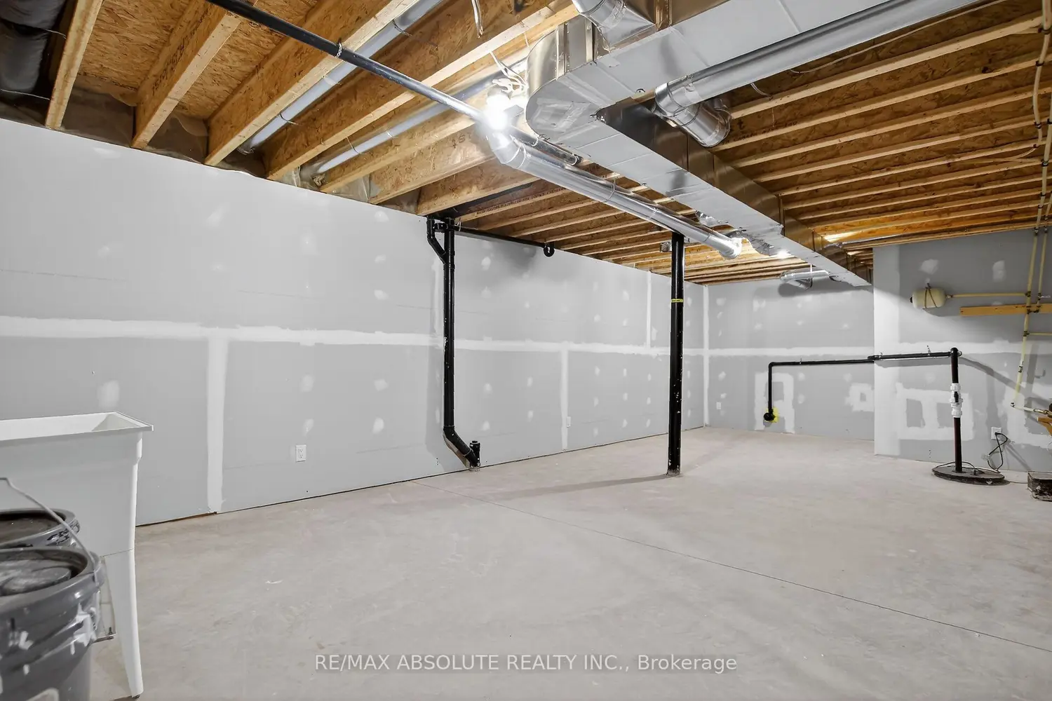Additional image 17 of 379 Equinelle Drive