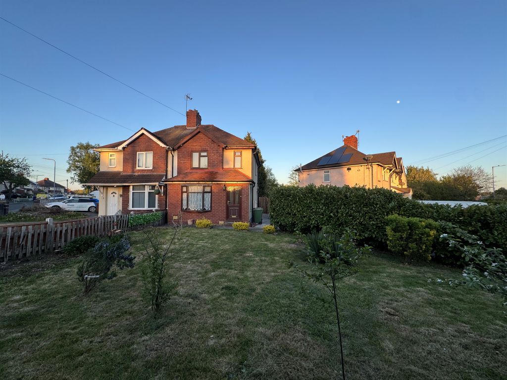 2 bed semi-detached house for saleLongford Road, Cannock WS11