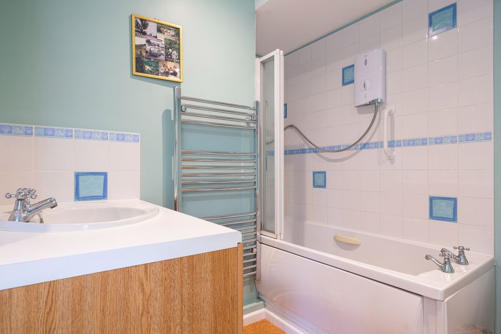 Additional image 18 of 4 bed detached house for saleWinterbourne Monkton, Swindon SN4
