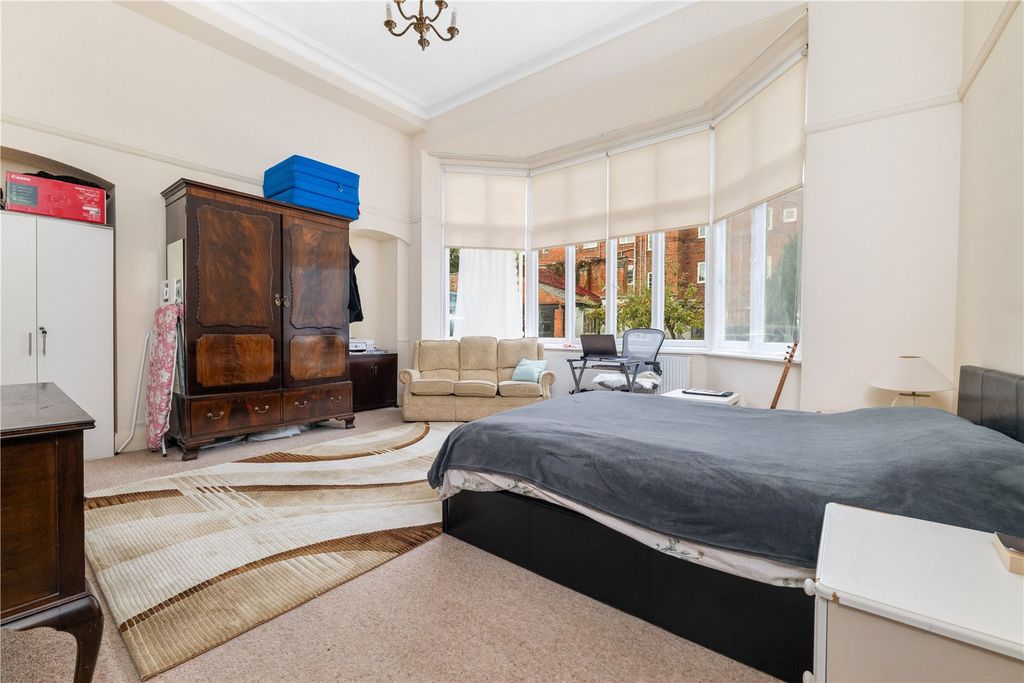 Additional image 25 of 4 bed semi-detached house for saleKnighton Park Road, Stoneygate, Leicester LE2