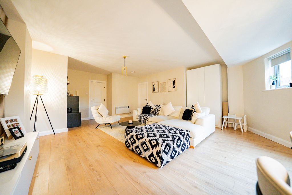 Additional image 4 of 2 bed flat for saleFlat 1, The Waterfront, 2 Duns Lane, Leicester, Leicestershire LE3
