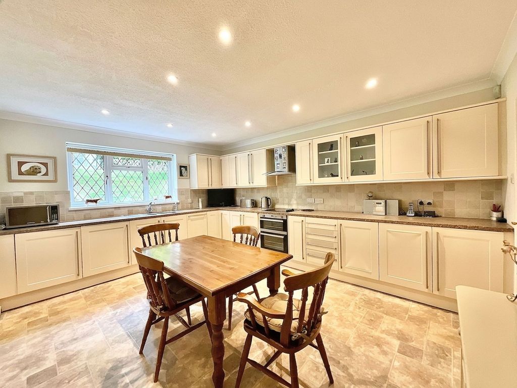 4 bed detached bungalow for salePark Drive, Cheadle ST10 photo 2