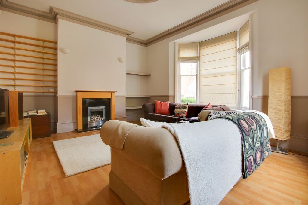 Additional image 2 of 5 bed semi-detached house for saleAlexandra Road, Leicester LE2