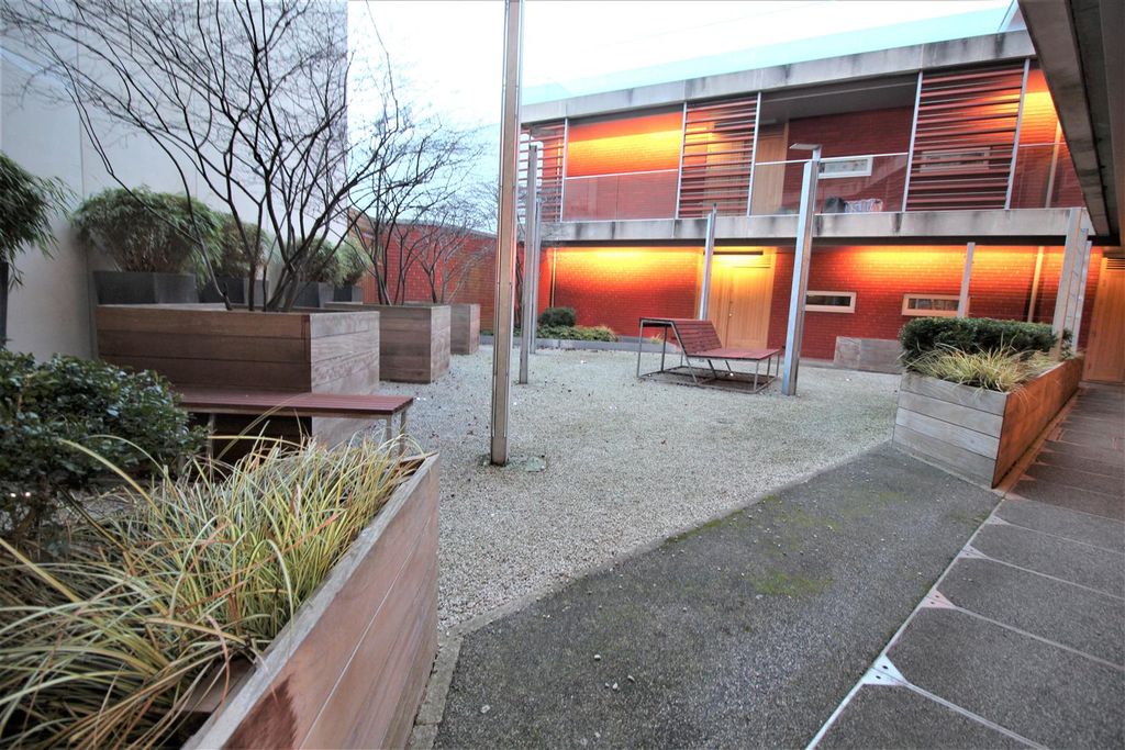 Additional image 7 of 2 bed flat for saleThe Quad, Highcross Street, Leicester LE1