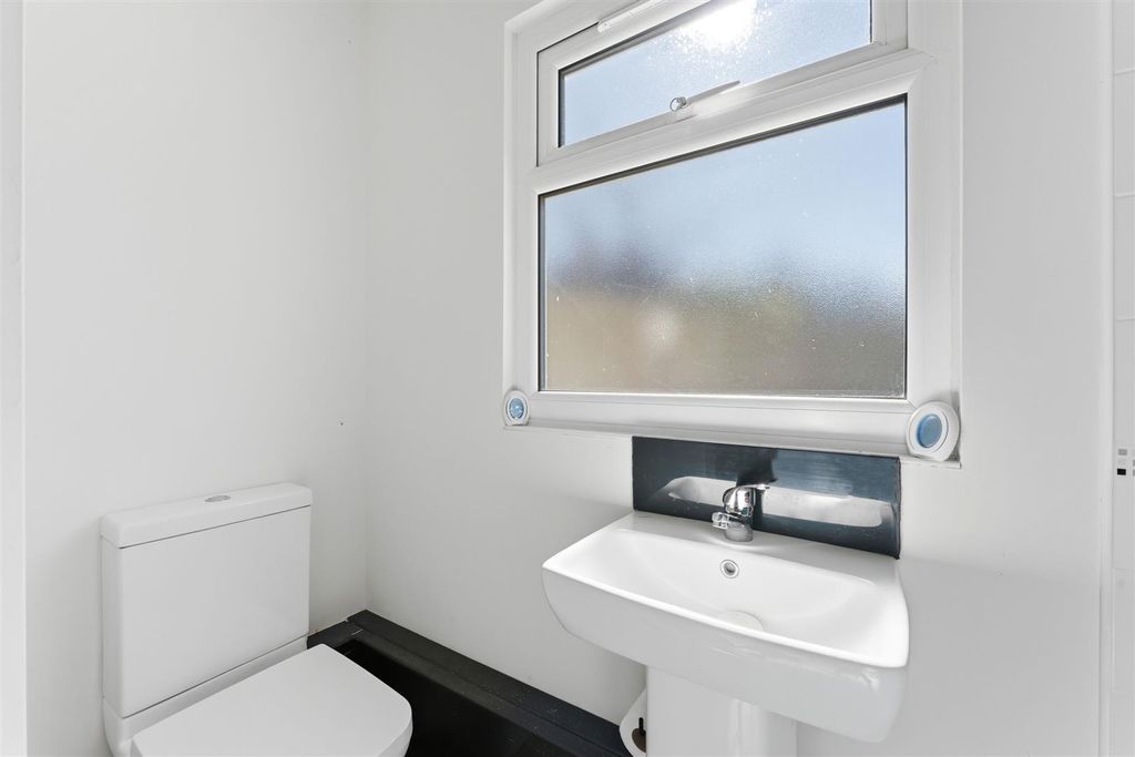 Additional image 14 of 3 bed semi-detached house for sale- Northampton Road, Welford NN6