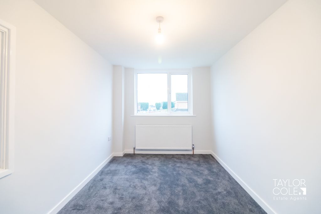 Additional image 14 of 4 bed semi-detached house for saleHighcliffe Road, Tamworth B77