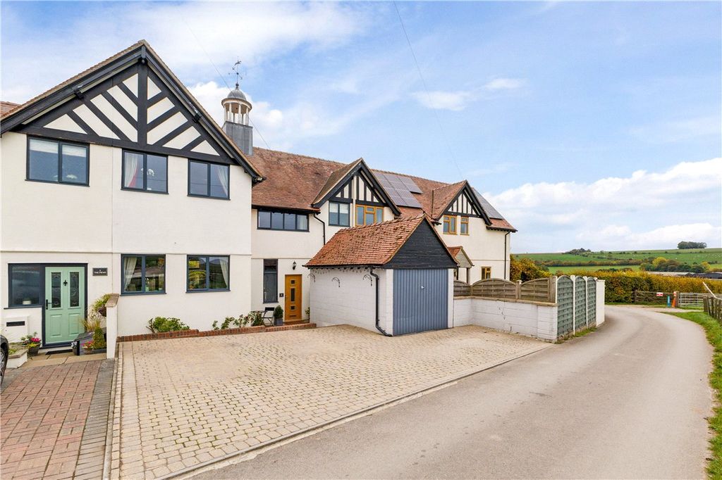 4 bed detached house for saleRussley Park, Baydon, Marlborough, Wiltshire SN8