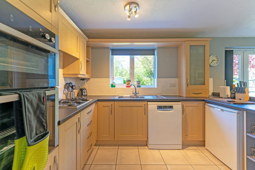 Additional image 8 of 4 bed detached house for saleSummers Way, Market Harborough, Leicestershire LE16