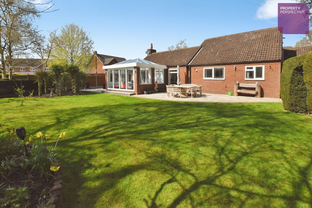Additional image 2 of 3 bed detached bungalow for saleChandlers Drive, Tamworth B77