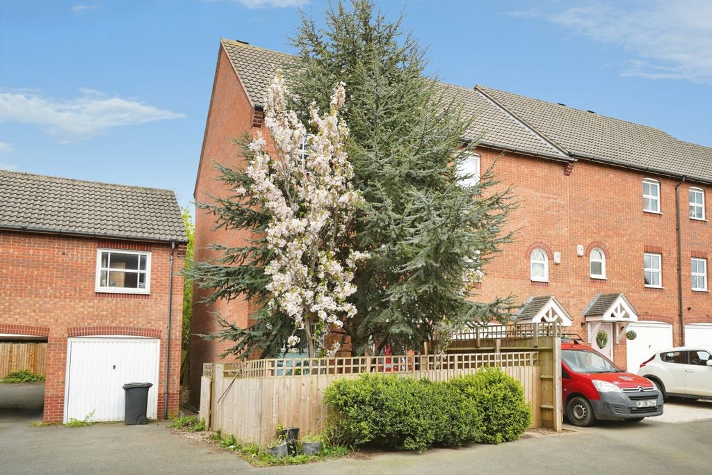 Additional image 2 of 3 bed end terrace house for saleFlannagan Way, Coalville, Leicestershire LE67