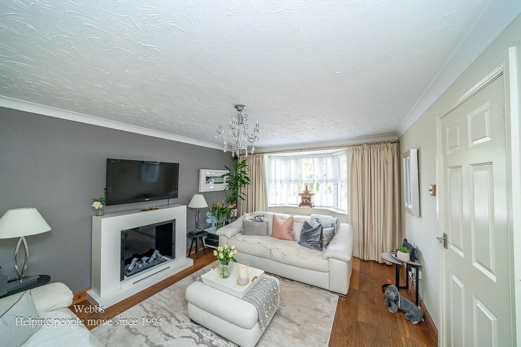 Additional image 8 of 5 bed detached house for saleMeadowsweet Way, Wimblebury, Cannock WS12