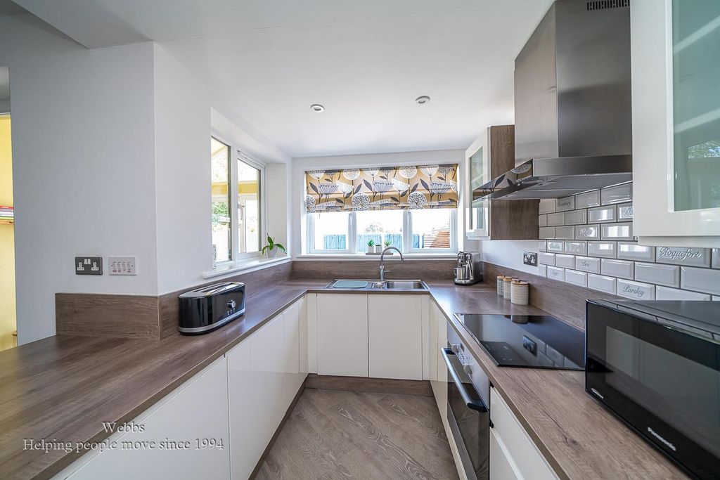 Additional image 3 of 3 bed semi-detached bungalow for saleChurch Road, Shareshill, Wolverhampton WV10